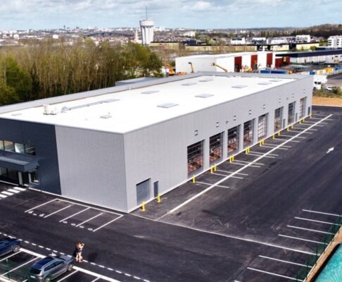 La construction d’un bâtiment commercial à usage d’activité et de bureaux- Mondeville (14)