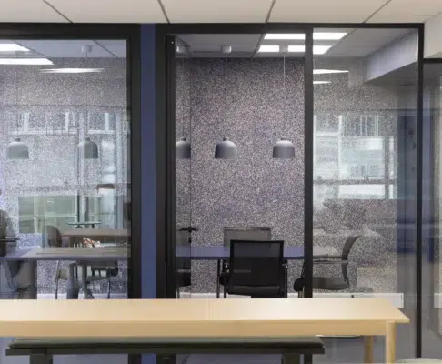 Leasecom : Transformation de Bureaux Chaleureux et Contemporains à Paris 15